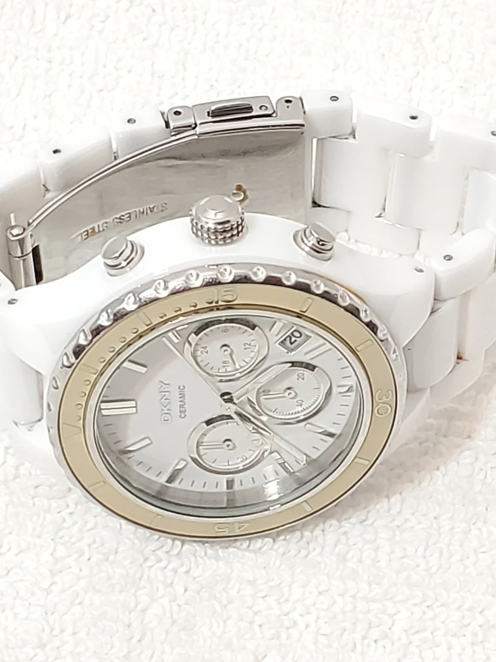 DKNY Ceramic Chronograph Women's White Date Quartz Watch Vintage